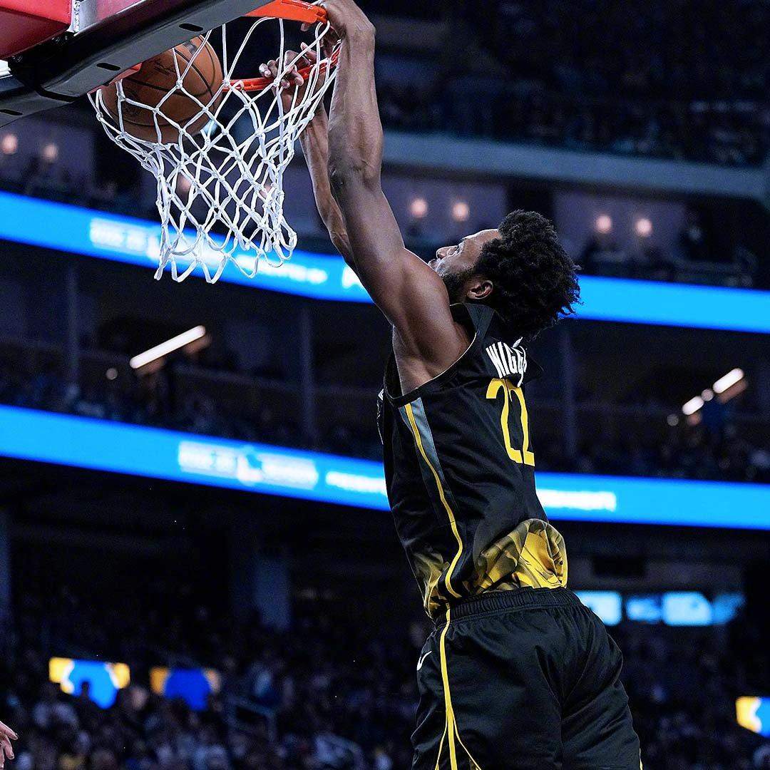 犹他爵士发布备战花絮；加时末段门线救险；NBA常规赛任务艰巨；赛季目标并未改变的简单介绍